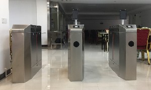 清远政府单位食堂-人脸识别翼闸